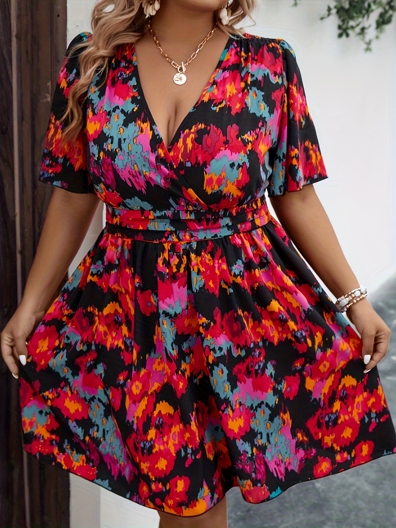 Plus Floral Print Butterfly Sleeve Surplice Neck Mini Dress