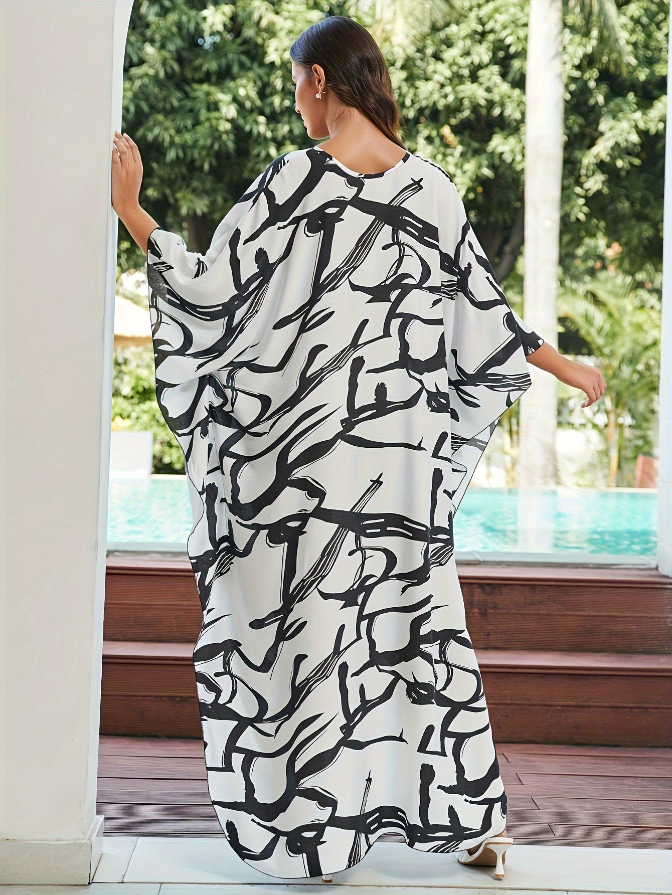 Graffiti Print Batwing Sleeve Maxi Beach Kaftan Dress