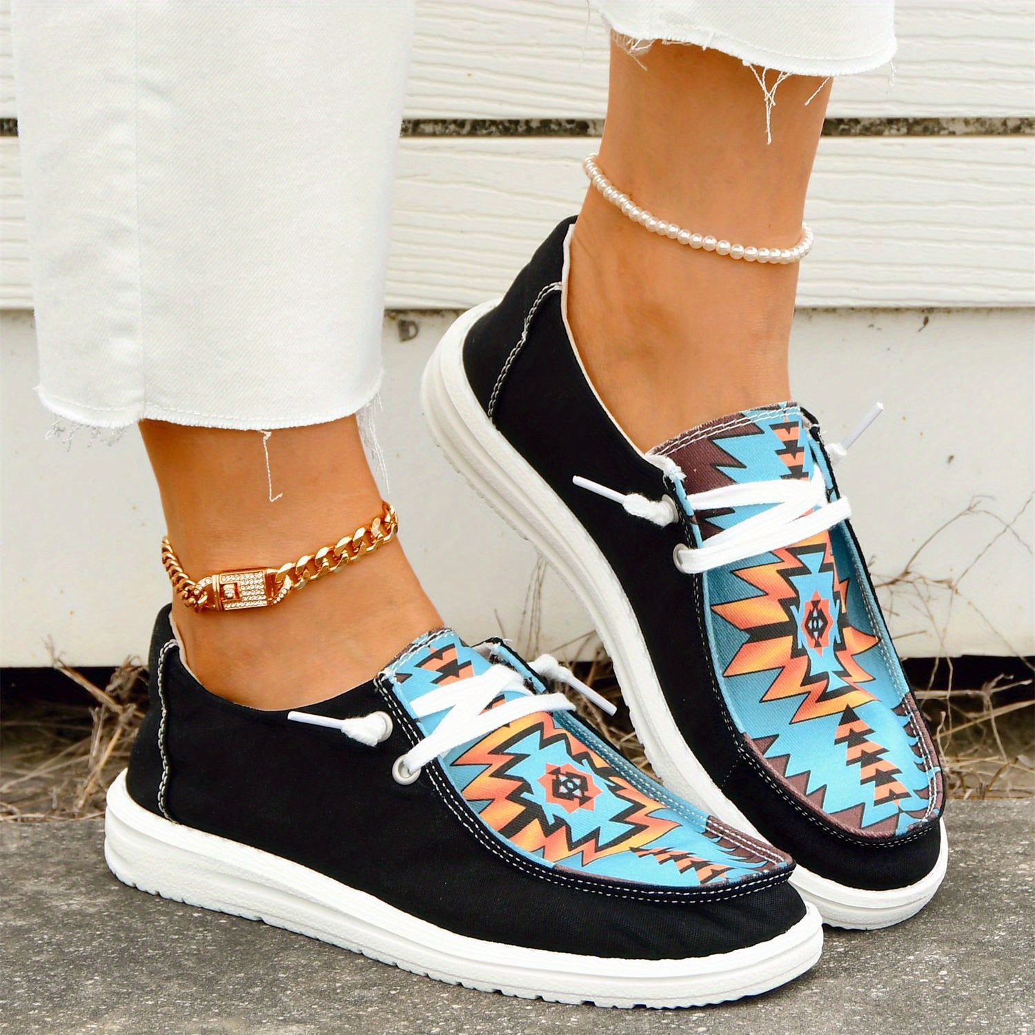 Women's Printed Canvas Shoes Lace Up Low Top Walking Shoes