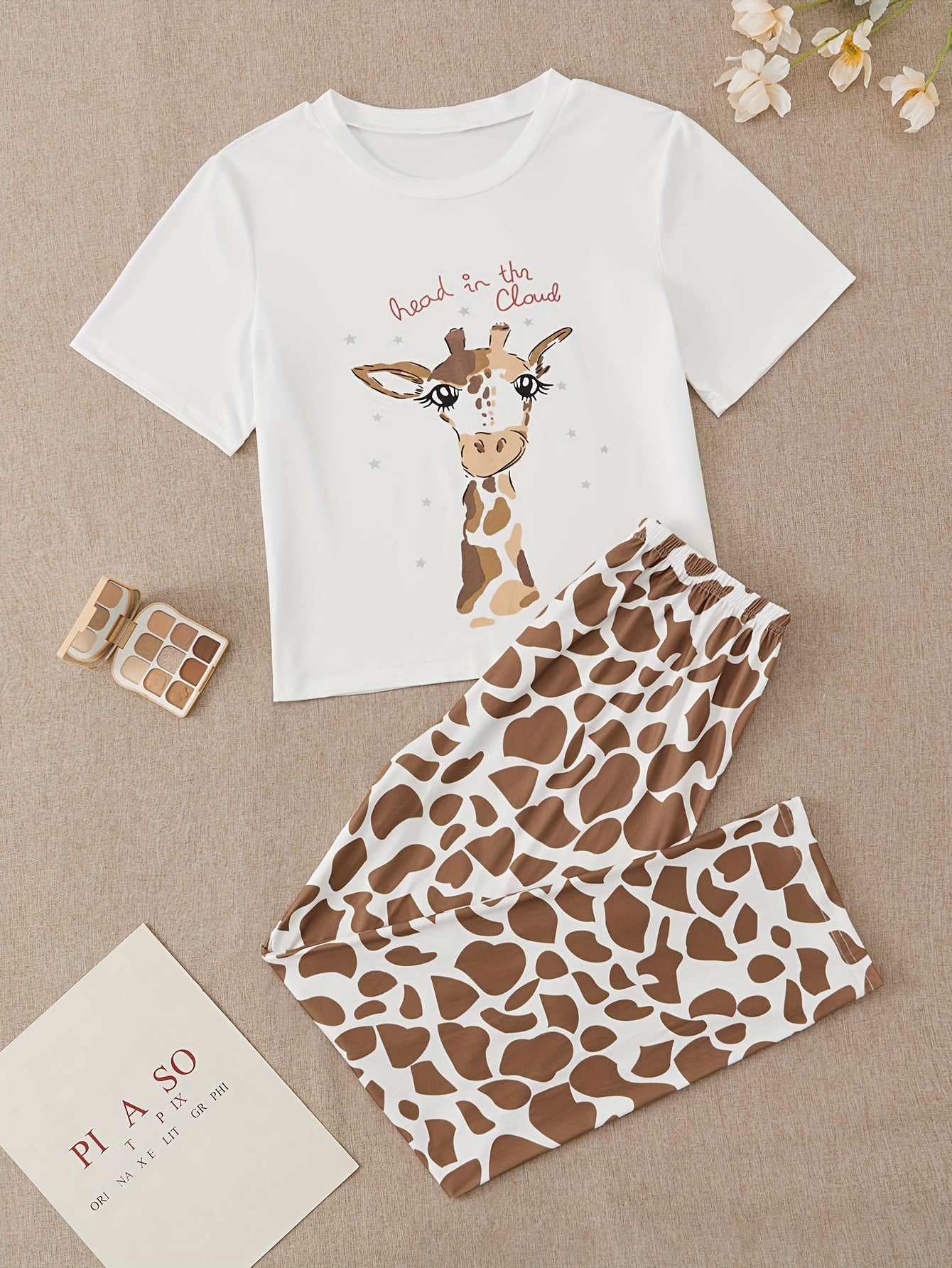 Giraffe Print Pajamas Set Short Sleeve Crew Neck Top & Pants