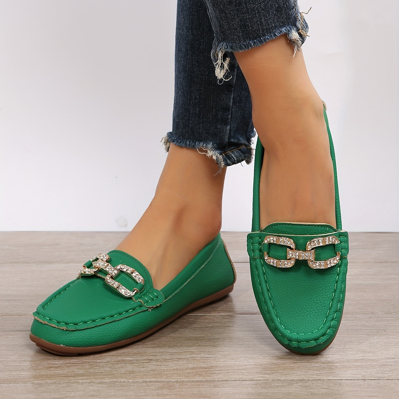 Women's Chain Decor Flat Loafers Slip On Soft Comfy Lightweight Daily Shoes