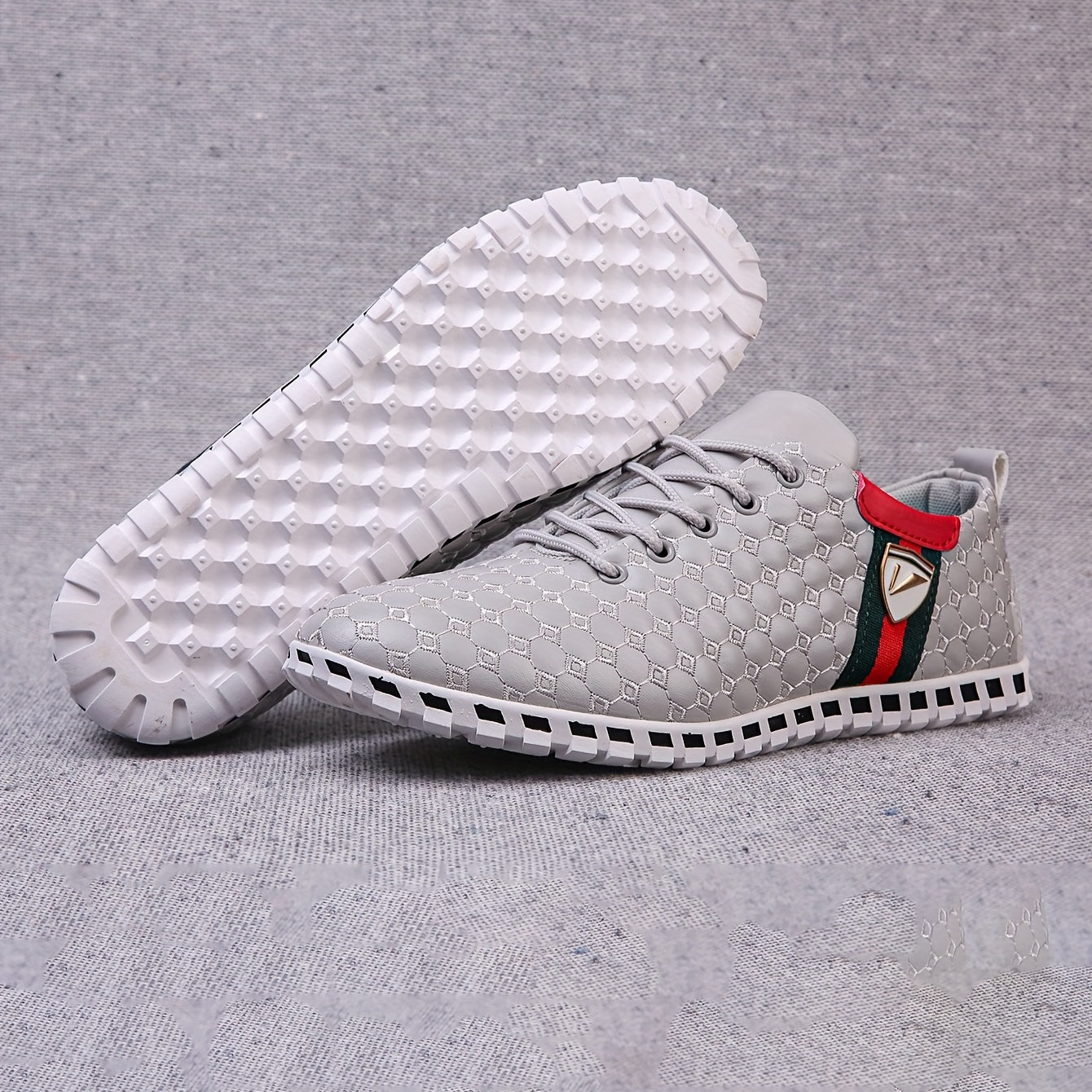 Men's Lightweight Sneaker for Spring & Summer