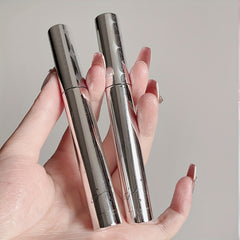 Volumizing Mascara for Thick and Curled Lashes