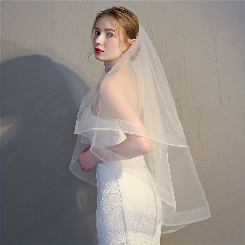 Short Bridal Wedding Veil with Lace Edge and Comb