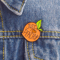 Cartoon Peach Fruit Shaped Brooch Accessories