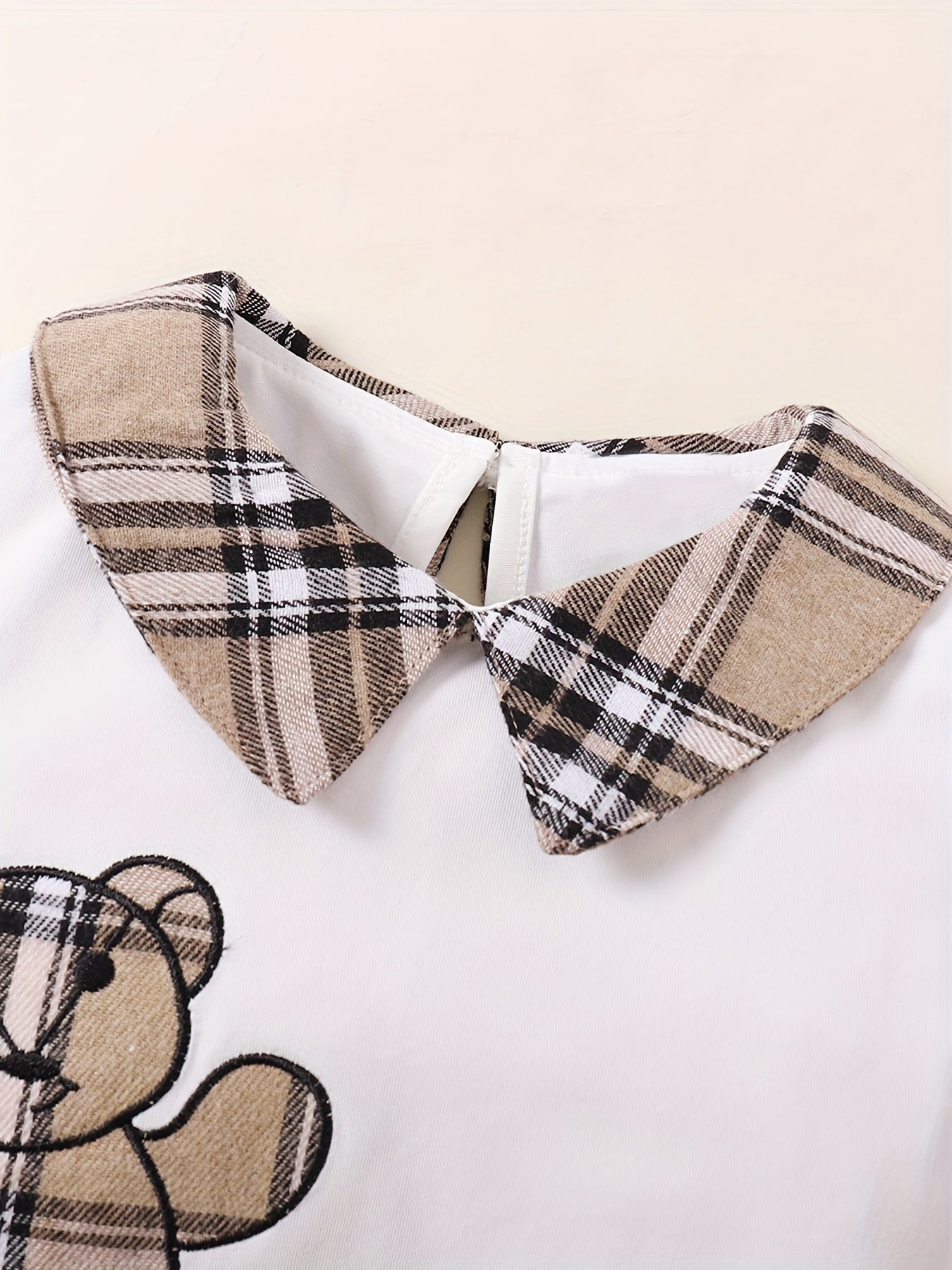 2pcs Baby Girls' Bear Graphic Collared T Shirt & Bow Plaid Skirt Set