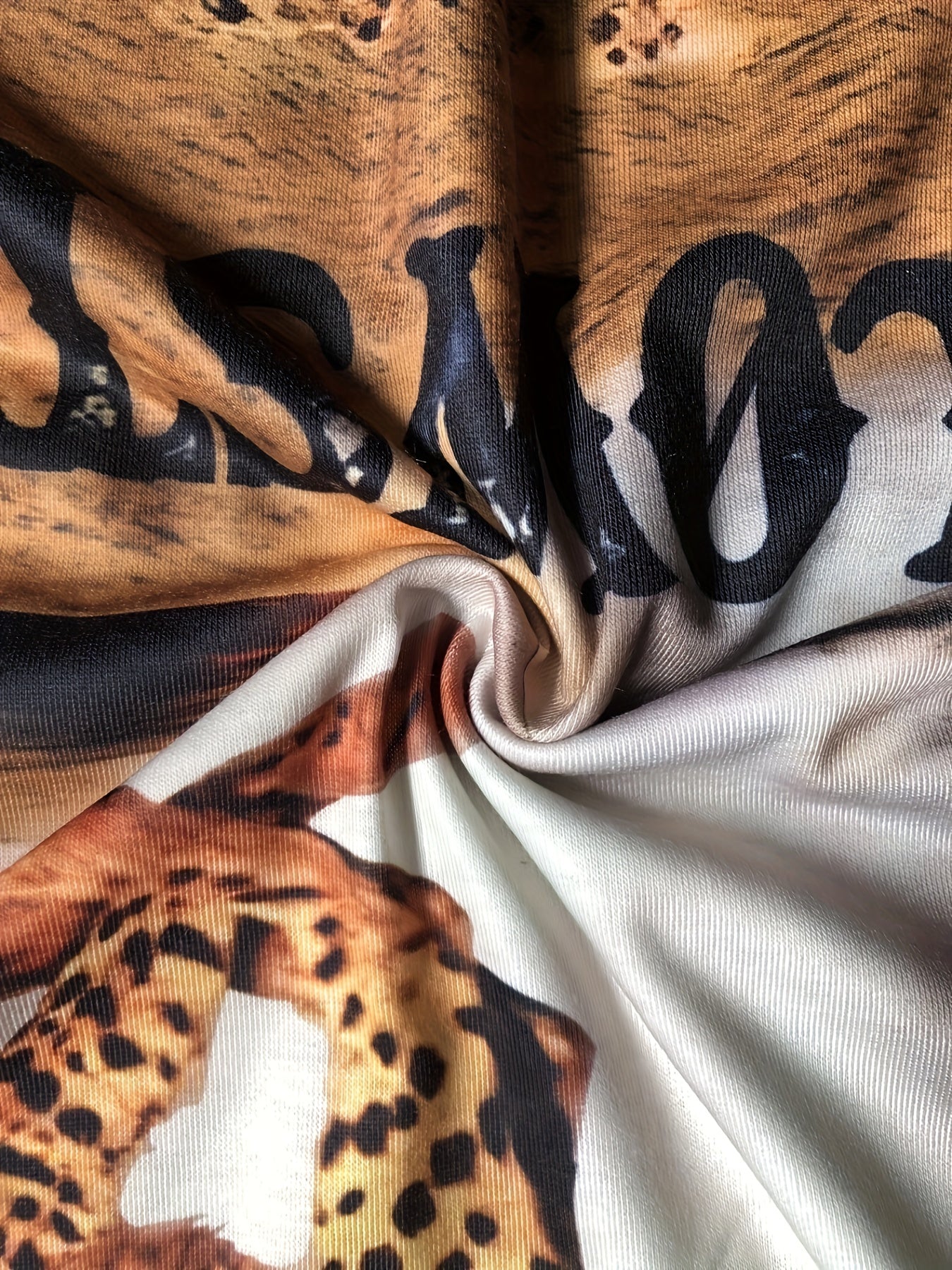 Men's Leopard Print Sports T-shirt Round Neck Tee Shirt