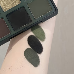 French Smoky Eyeshadow Palette & Green Contrast Makeup for Halloween