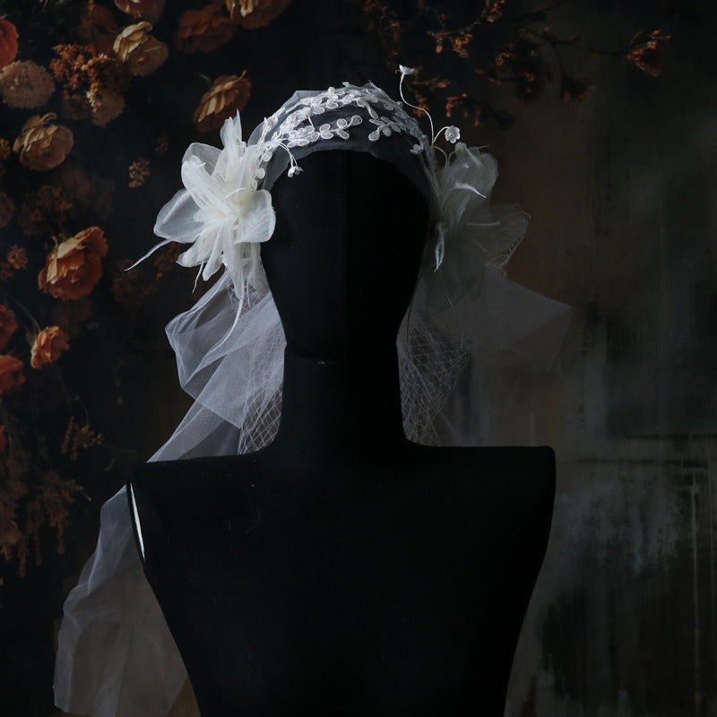 Romantic Bridal Veil with Butterfly Motifs & Lace Trim