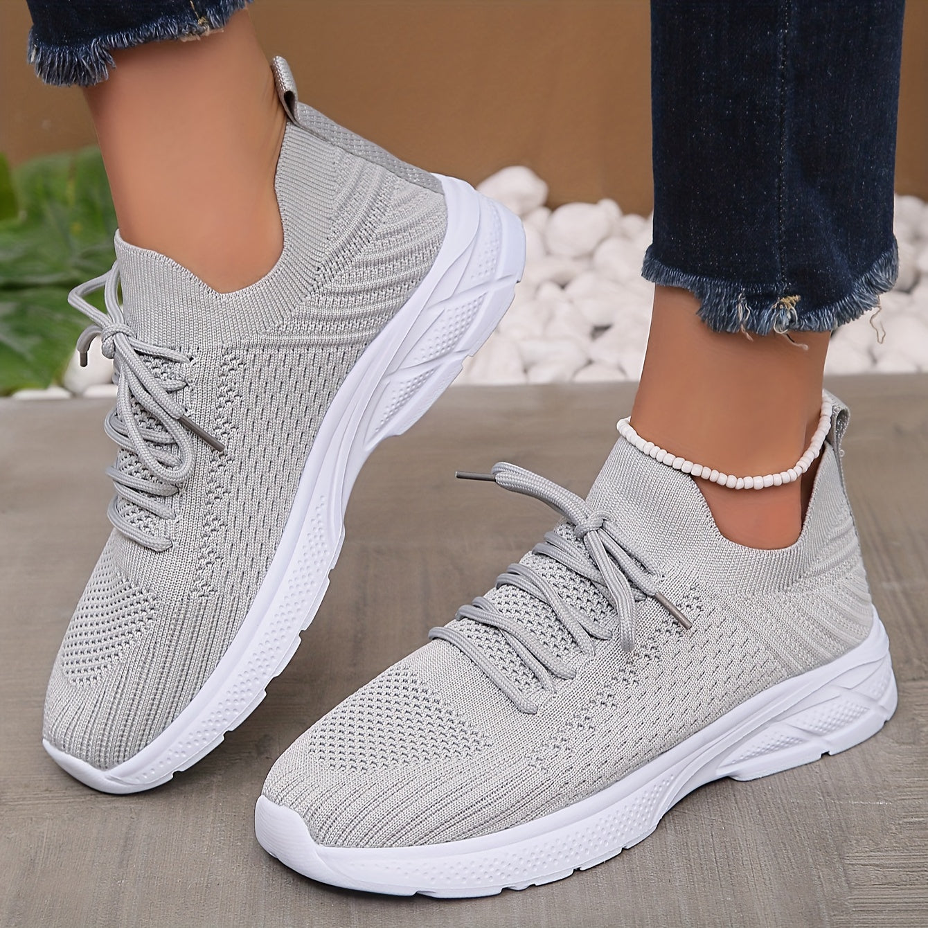 Women's Mesh Sports Shoes Lightweight Comfortable Travel Walking Shoes