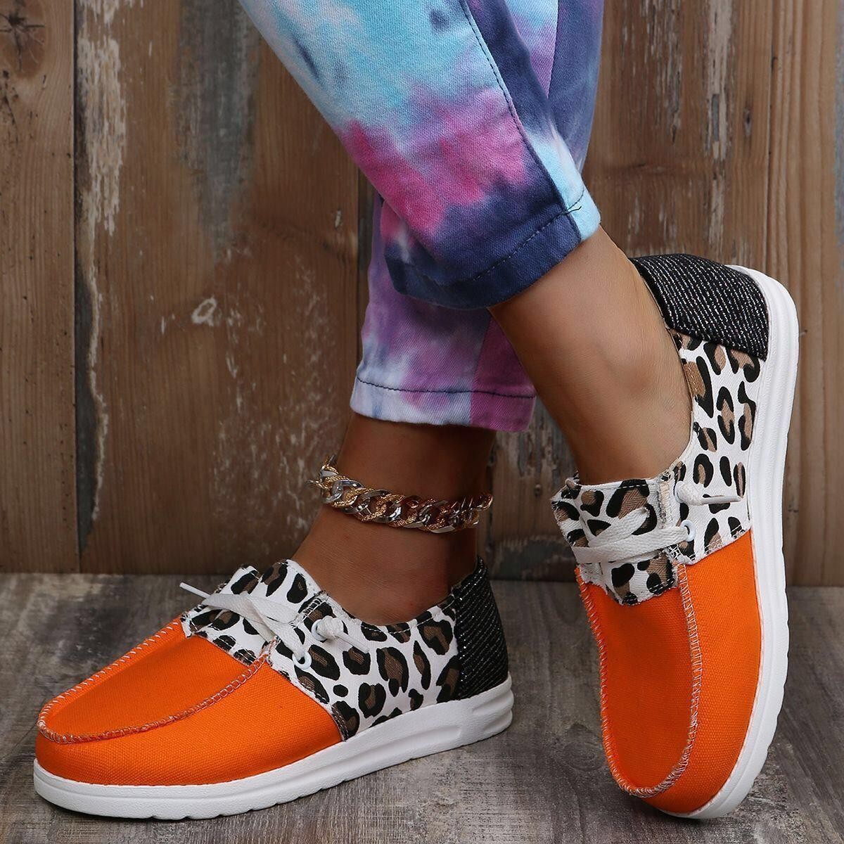 Women's Lace Up Canvas Loafers Comfy Low Top Sneakers