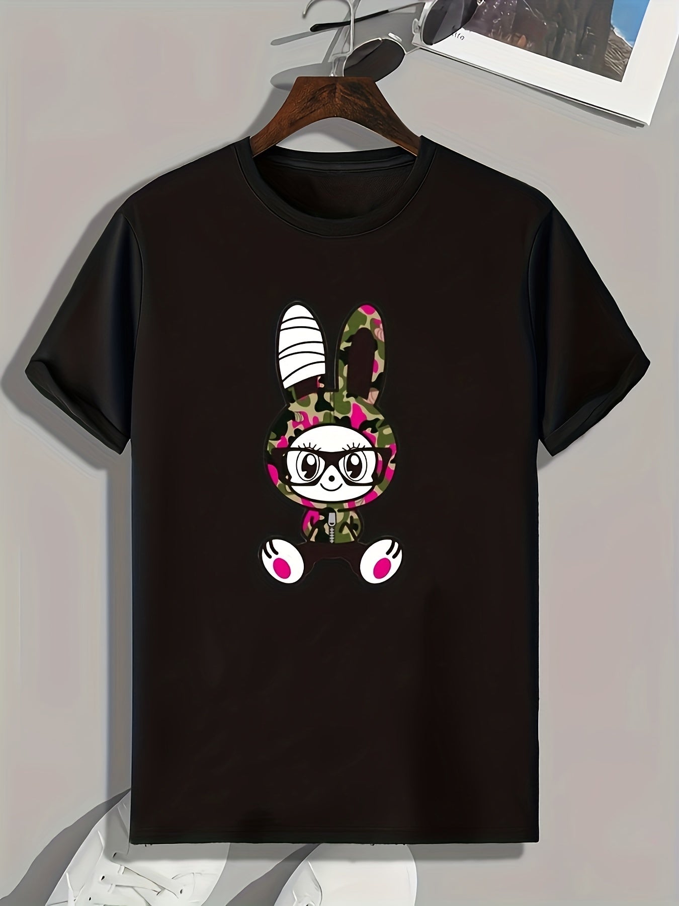 Cartoon Bunny Pattern Print Men's Comfy Sports T shirt Graphic Tee