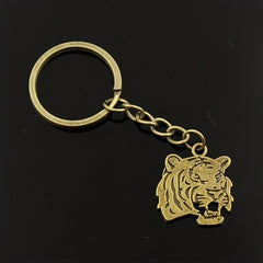 Vintage Silvery Tiger Keychain Pendant Animal Bag Ornament Key Ring