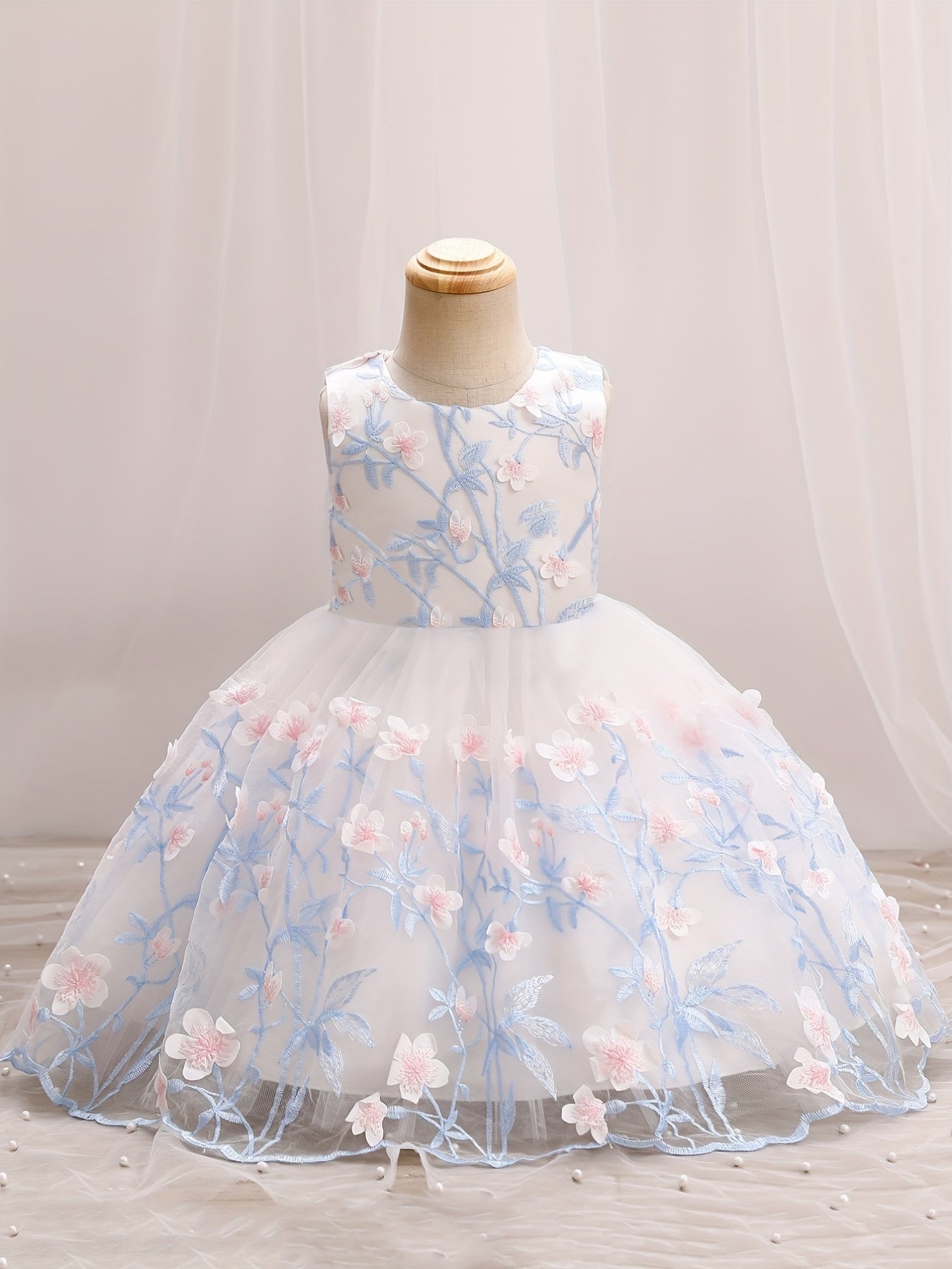 Baby Girls Floral Embroidery Sleeveless Dress