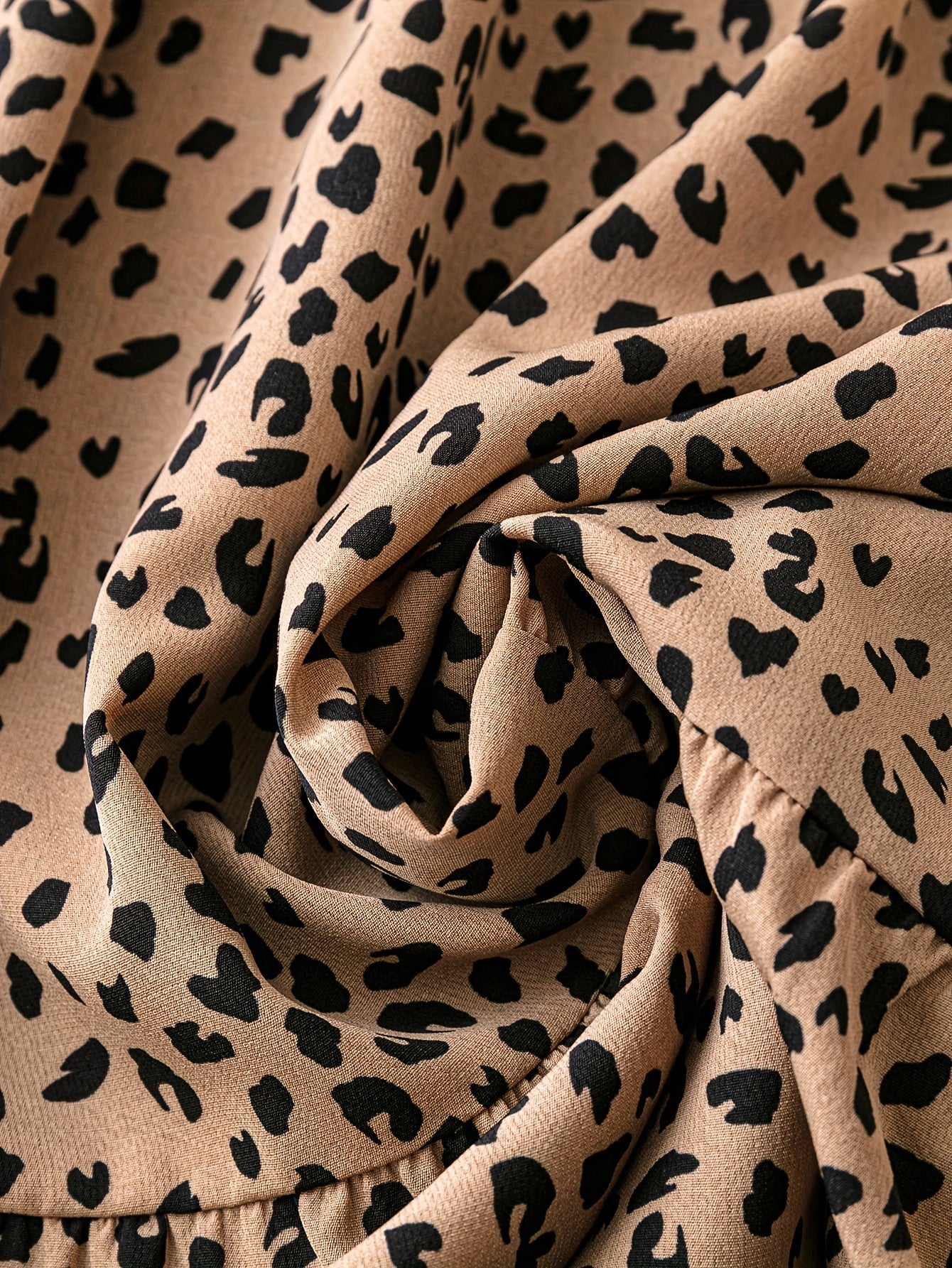 Leopard Print Lantern Sleeve Maxi Dress