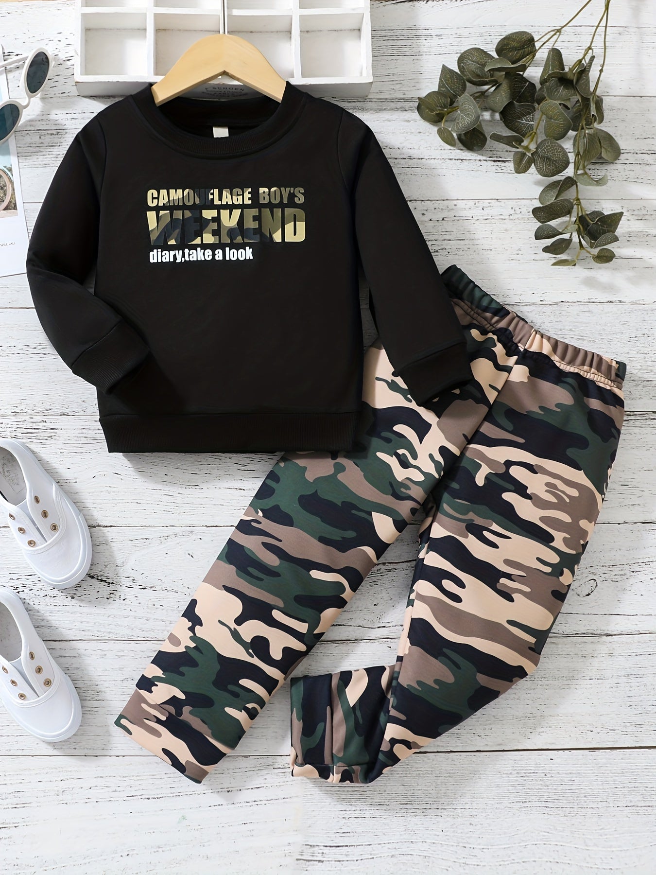 Boy's Camo Sweatshirt & Sweatpants Set Weekend Print Top Outfit