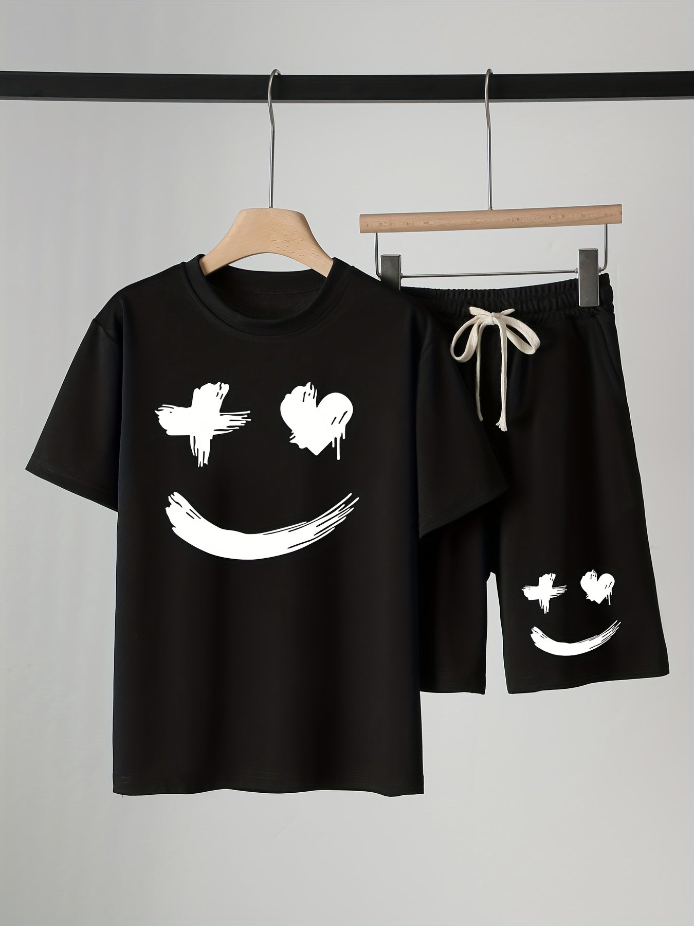 Boys Smile Face Print T-shirt & Drawstring Shorts Set