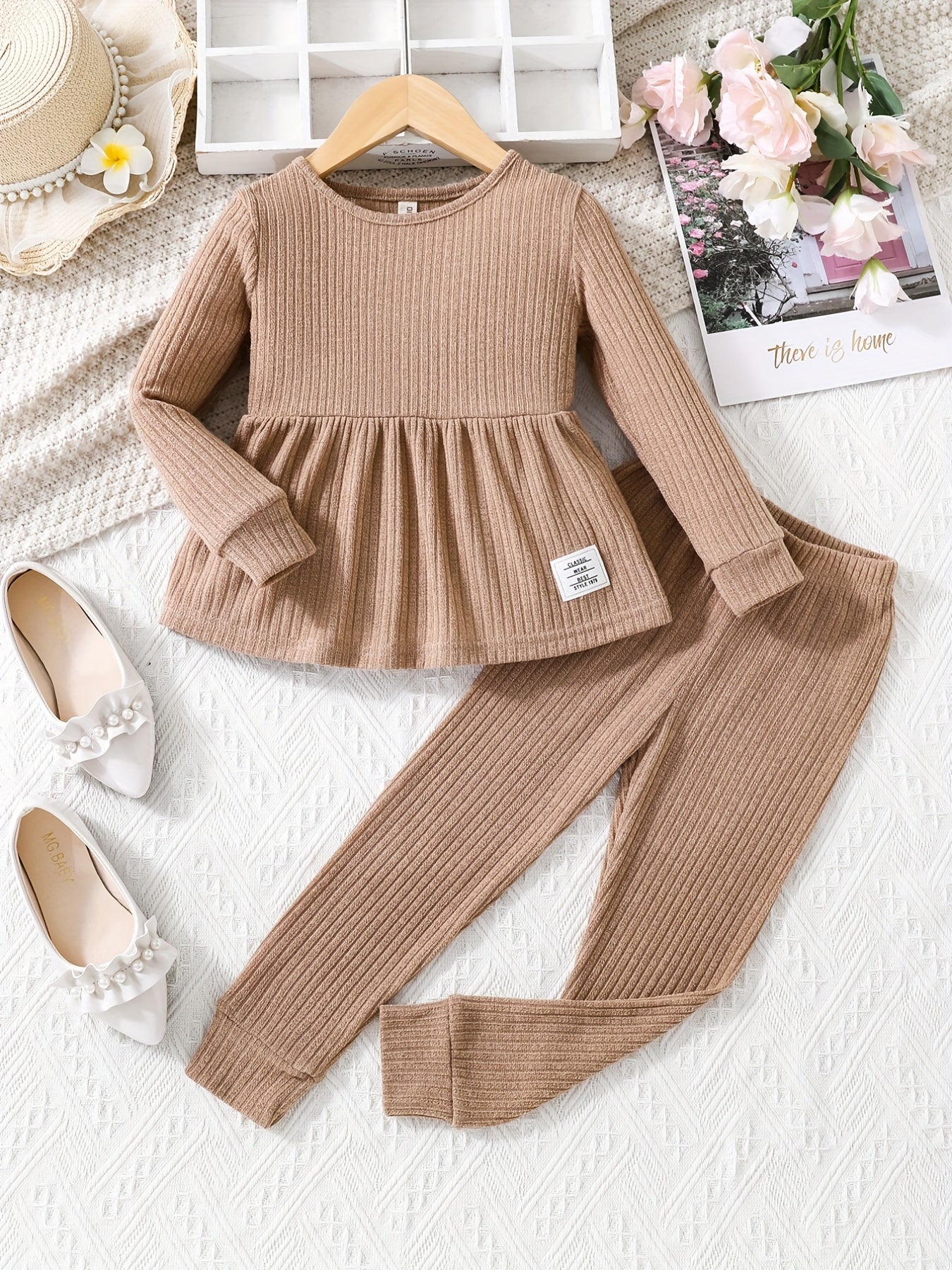 Girls 2pcs Ruffle Top & Elastic Waist Pants Set
