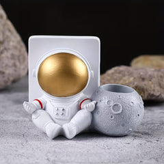 Astronaut Pen Holder with Phone Stand Desk Storage Rack