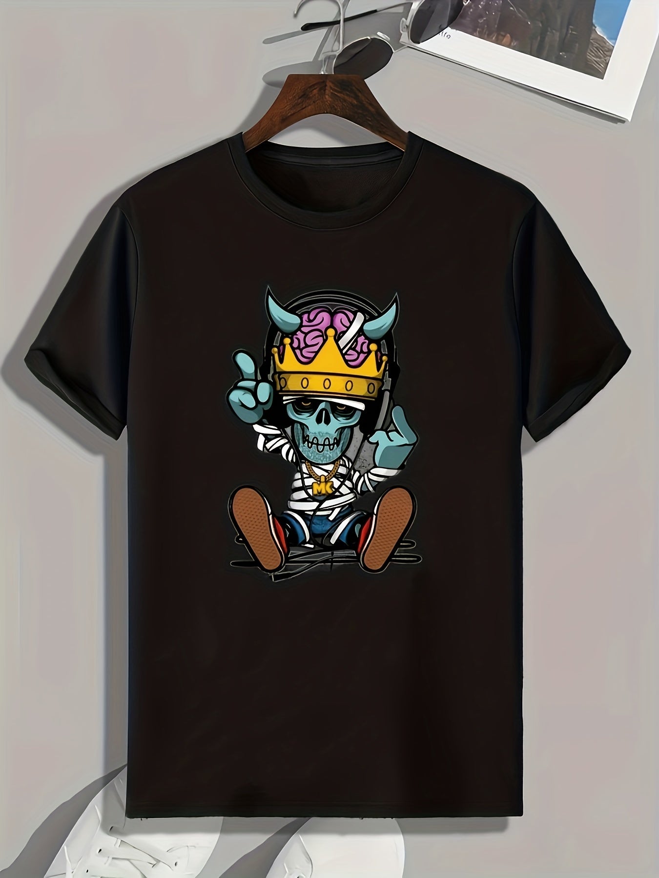 Cartoon Skeleton Graphic T-shirt for Men