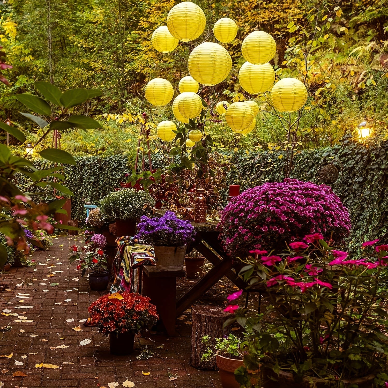 25 Yellow Paper Lantern Set for Party Decorations