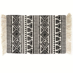 Bohemia Poppy Cotton Linen Tassel Mat with Tassel Decor