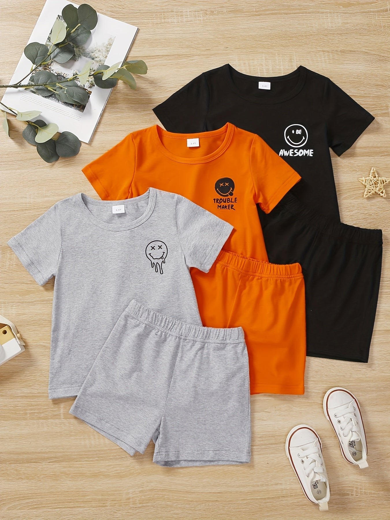 Boys Smile Face Graphic Print Short Sleeve T-shirt & Shorts Set