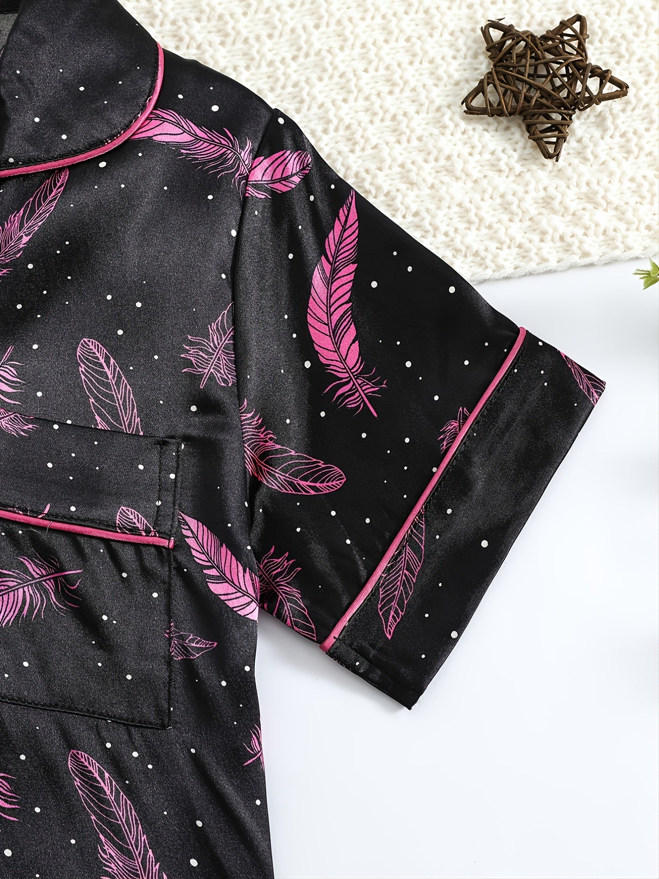 Girls Pink Feather Printed Pajama Set