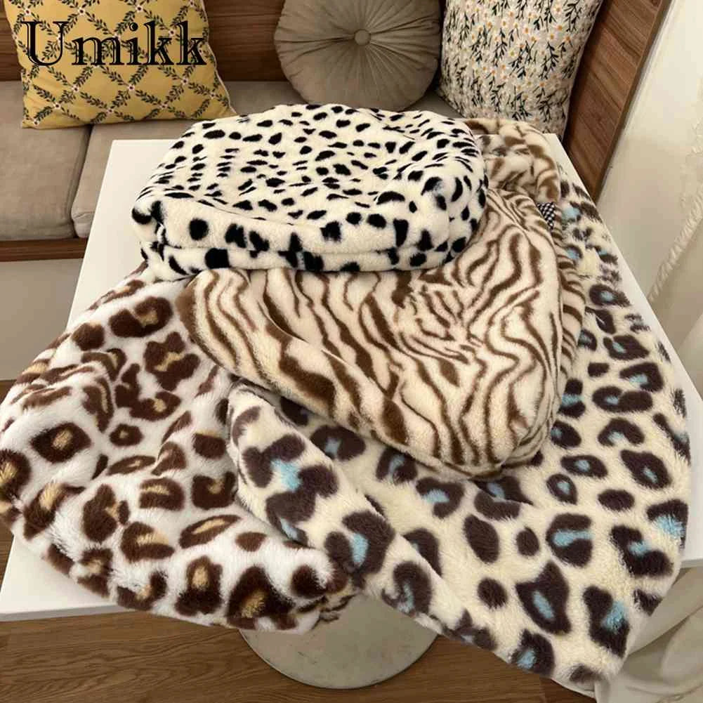 Animal Print Shoulder Bag Leopard Cow Pattern Retro Handheld Shopping Bag