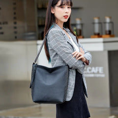 Rivet Bucket Bag Casual Wild Large Capacity Shoulder Bag Women Crossbody Bags