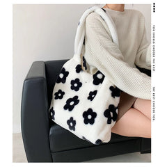 Cashmere Shoulder Bag High Appearance Level