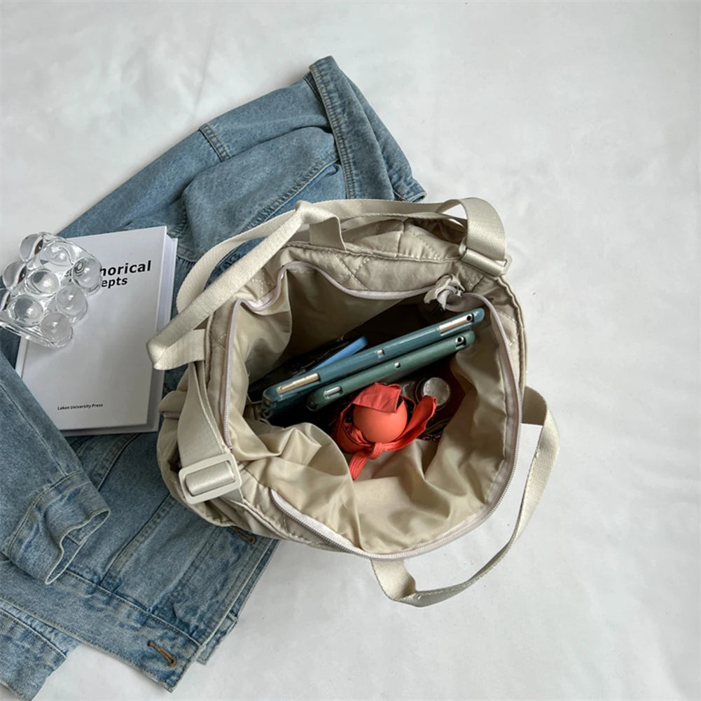 Large Capacity Quilted Underarm Bag for Street Shopping