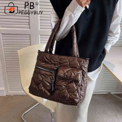 Large Capacity Quilted Shoulder Bag Waterproof for Travel