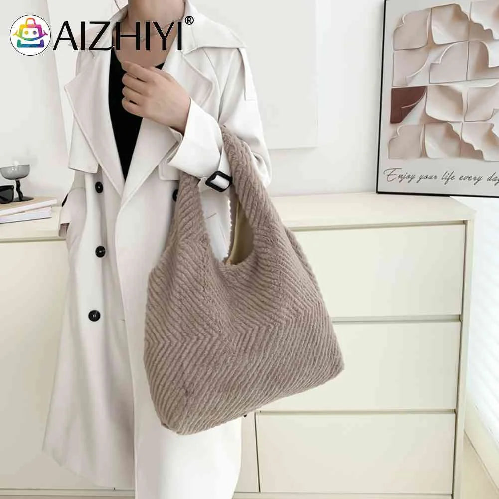 Soft Plush Women Top-Handle Bags Fluffy Furs Rhombus Pattern