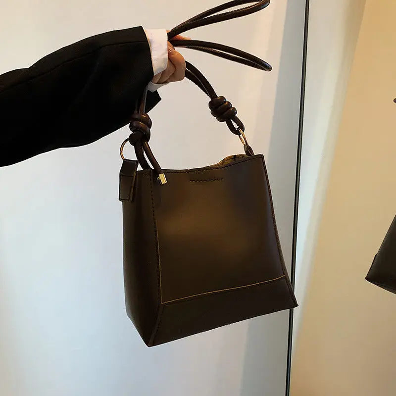 Retro Small Bag Women's Autumn Winter Wild Single Shoulder Bucket Bag