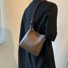 Retro Small Bag Women's Autumn Winter Wild Single Shoulder Bucket Bag