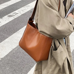 Retro PU Leather Large Capacity Shoulder Bag For Women's Casual