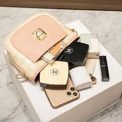 Female Personality Matching Saddle Bag