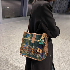 Retro Plaid Shoulder Bag Woolen Crossbody Handheld Underarm Women's Bag