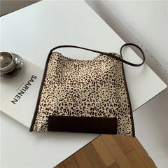 Leopard Stitched Single Shoulder Bag Small Square Bag
