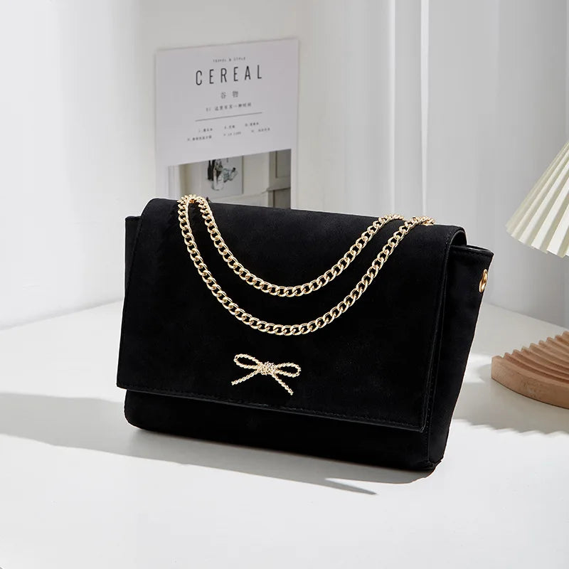 Women's High-End One-Shoulder Messenger Bag with Metal Chain