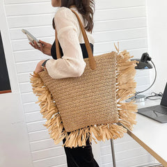 Bohemia Women Straw Bag Tassel Rattan Woven Large Capacity Handbag
