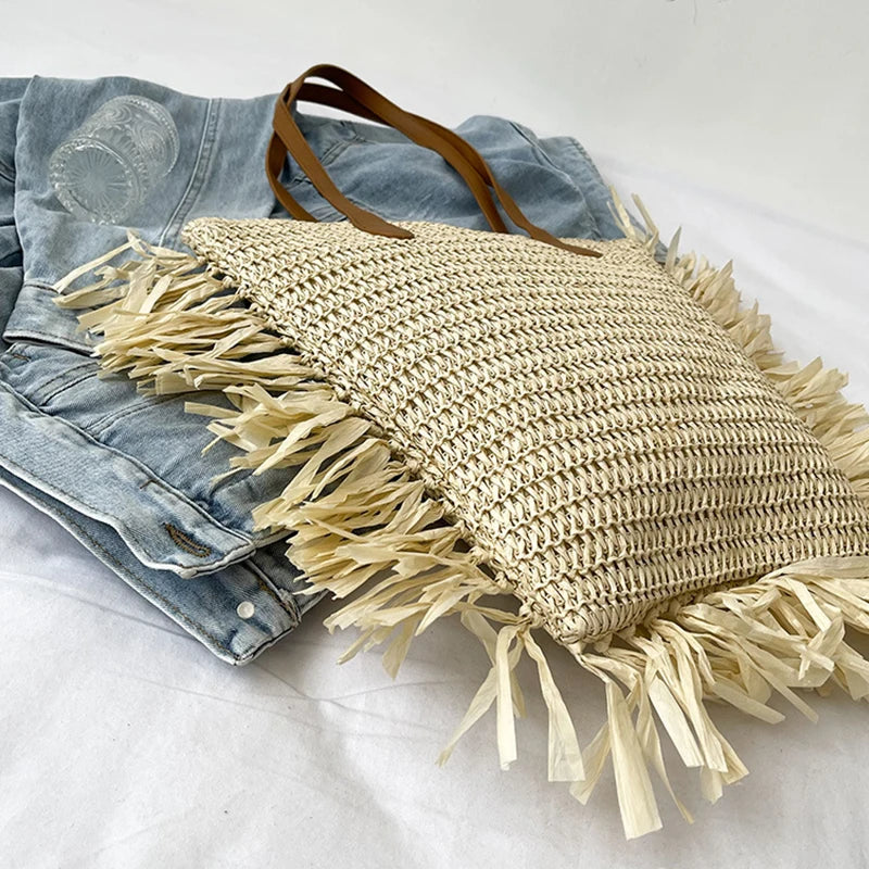 Bohemia Women Straw Bag Tassel Rattan Woven Large Capacity Handbag