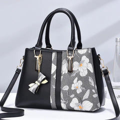 Embroidered Large-capacity Shoulder Bag
