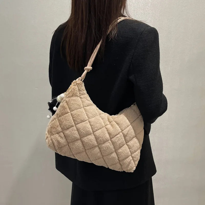 Women's Half Moon Crossbody Bag in Fur