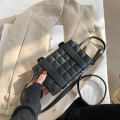 Wild Personality Square Bag Retro Shoulder Slung Bag