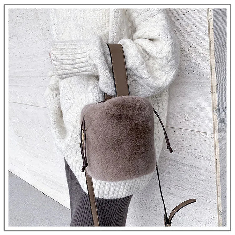Faux Fur Shoulder Crossbody Bag Plush Handbag Winter Bucket Bag