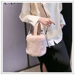 Faux Fur Winter Bucket Bag Women Shoulder Crossbody Bag Plush Hand Bags