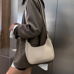 Buylor Female Shoulder Bag PU Leather Street Crescent Retro Mini Underarm Bag
