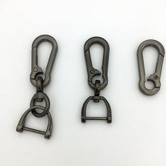 8 Point Chain With Removable Horseshoe Car Keychain Three Piece Set